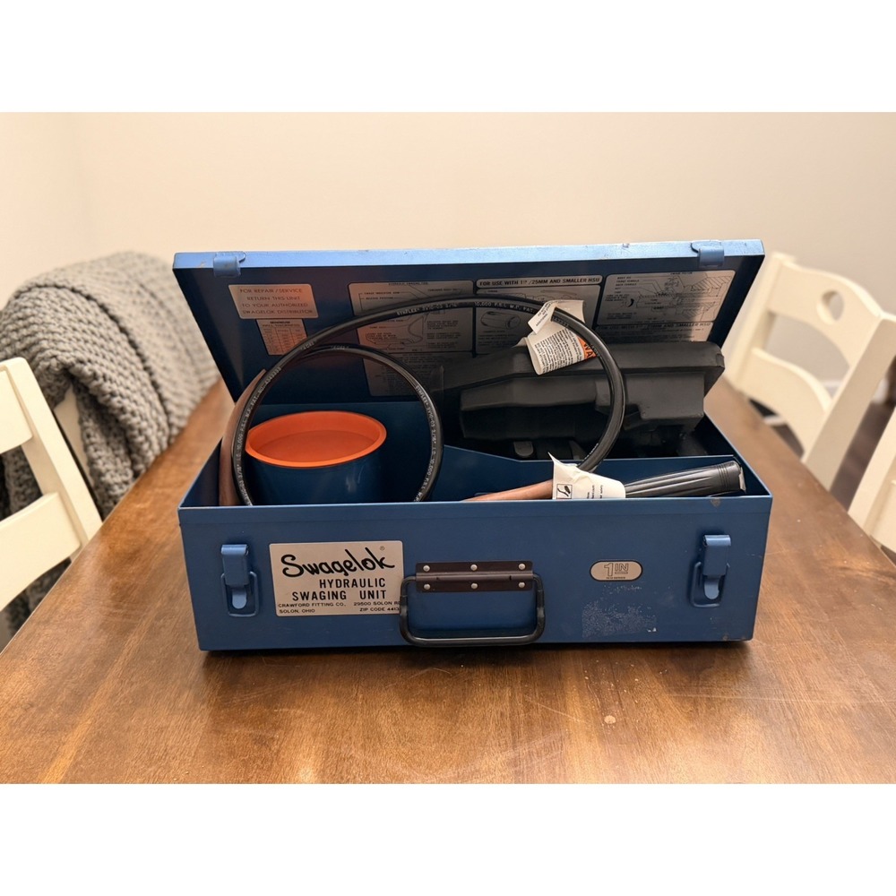 Swagelok 1610 SERIES Hydraulic Swaging Unit 1in